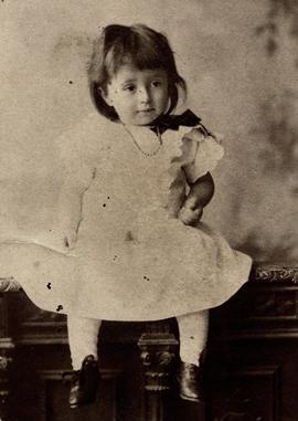 Edith Ζάννου, 1889 1