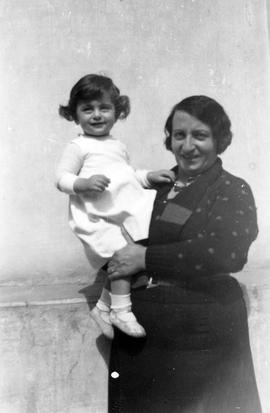 Τώνης Φάκαρος, Σμαρώ. 8 Μαΐου 1933 1