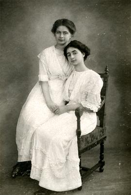 Ελμίνα Ζάννου, Lucie Ζάννου, Παρίσι 1912 1