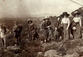 Blanche Ζάννου, Λιλή Ζάννου, Lucie Ζάννου, Ελμίνα Ζάννου 1