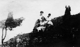 Ντόρα Σπηλιωτάκη, Μαρί Σπηλιωτάκη, Blanche Ζάννου 1