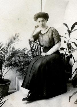 Έλλη Ζάννου μετέπειτα Μυλωνά 1