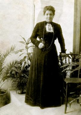 Ολυμπία Ζάννου, το γένος Πεσματζόγλου 1