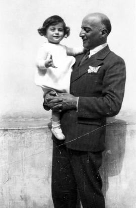 Τώνης Φάκαρος, Κίμων Φάκαρος. 8 Μαΐου 1933 1